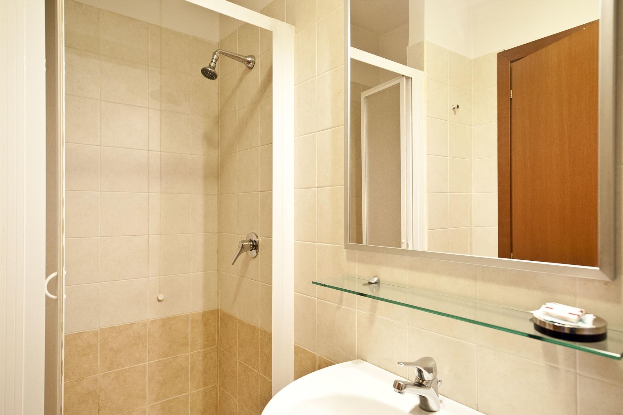 Hotel 4 Pini Рим Екстериор снимка